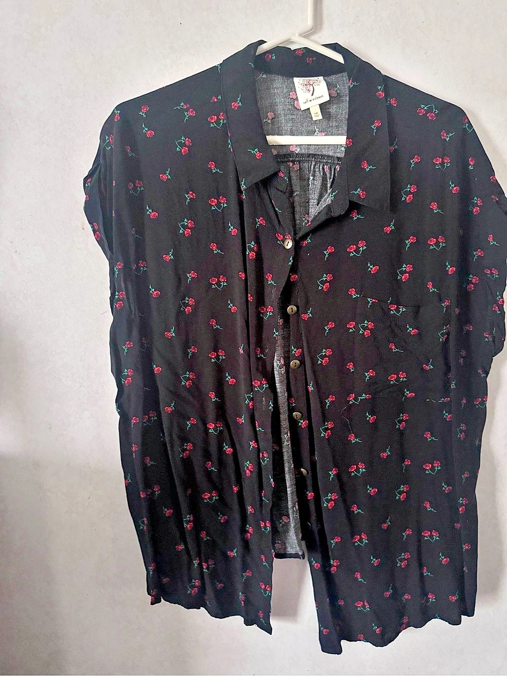 self esteem Floral Blouse in Black & Red Size 1X Like New